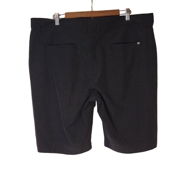 Travis Mathew Golf Shorts Flat Front Black Size 40 Moisture Wicking - Picture 3 of 6